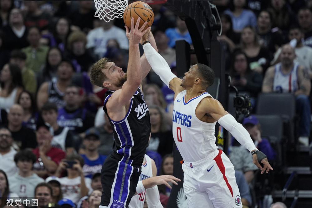 但西蒙尼深 但西蒙尼深